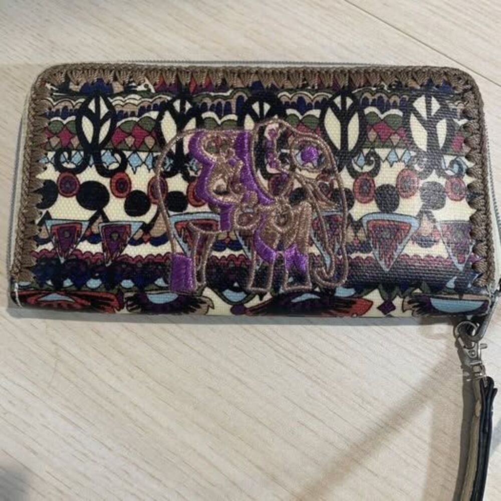 Sakroots Womens Embroidered Elephant, Metallic Purple Thread Organizer Wallet